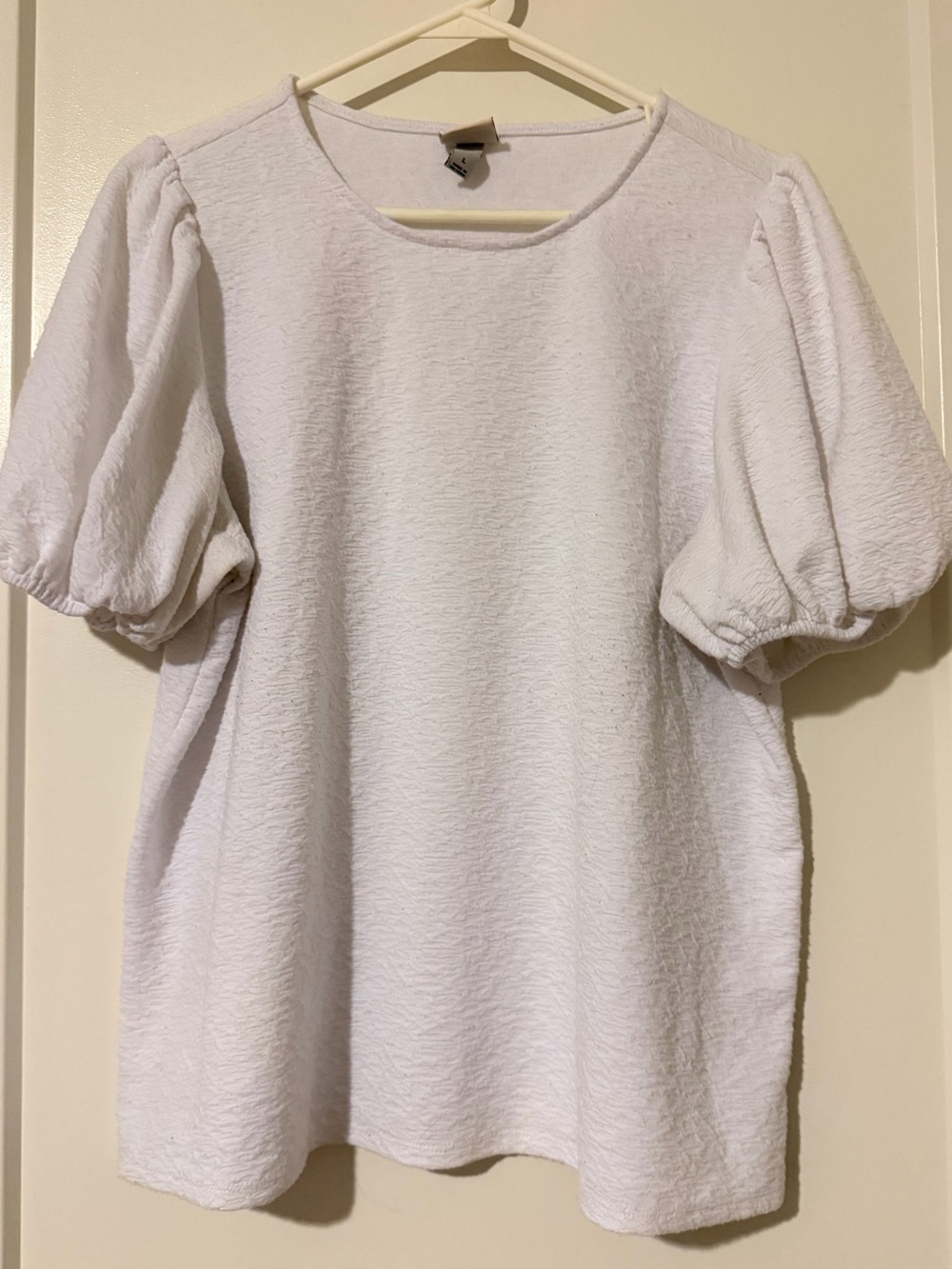 White Textured Puff led Sleeves Top Large